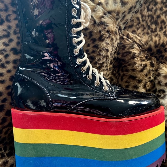 Current Mood x Dollskill Rainbow Platforms - Picture 7 of 7